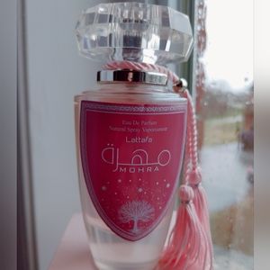Lattafa Mohra Silky Rose